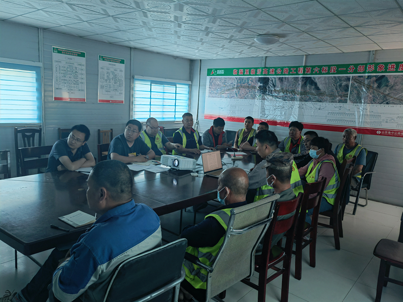 臨臨高速悅莊混凝土拌合站開展安全教育培訓