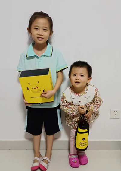 石磊之女（石雯心、石蕓菡）0_副本