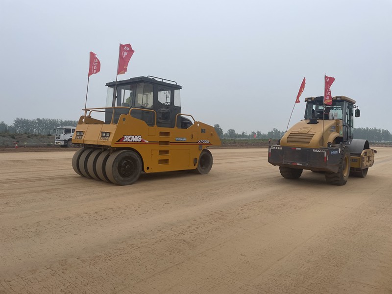 3-水泥土施工，機(jī)械碾壓My3msL_副本