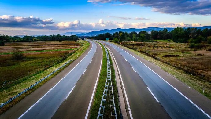 3年時(shí)間可重建一條高速，這個(gè)項(xiàng)目為何選擇“煥新”？