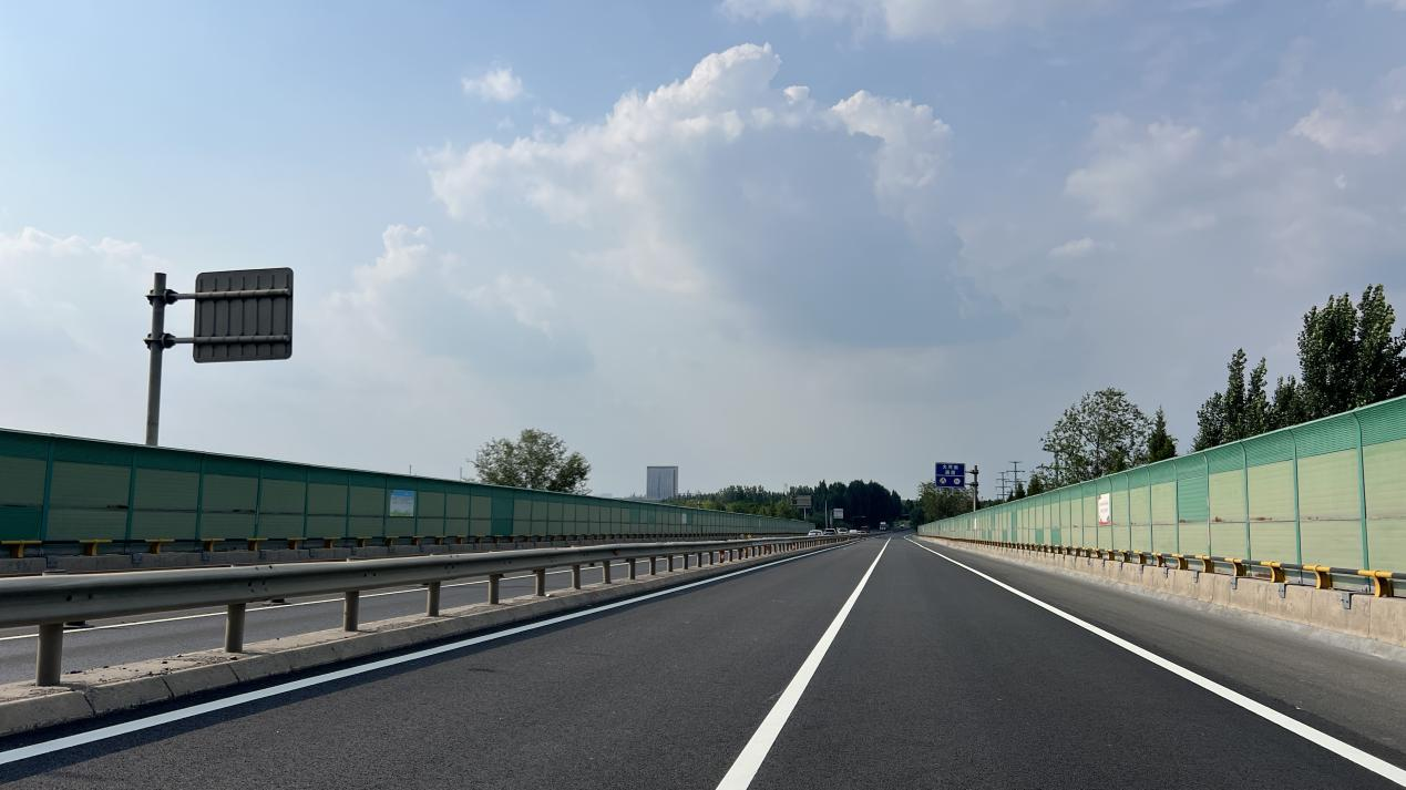 S231張臺(tái)線傅山北至民祥路路口北段路面改造工程通車(chē)