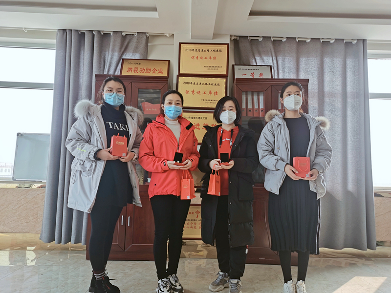 隔離疫情，但不隔離愛——公司為女員工送上節(jié)日禮品