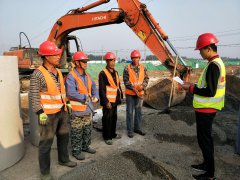 十月，我們一起奮戰(zhàn)