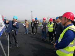 G2項目總監(jiān)辦帶隊到我部施工現(xiàn)場參加路床水泥土觀摩會