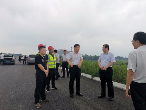 省交通廳工會副主席王迎軍到青蘭項目部調(diào)研并慰問