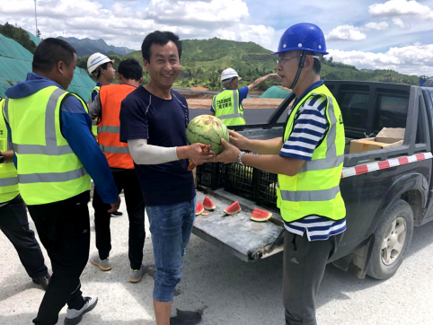 江西項目部無懼“秋老虎”　關(guān)懷員工舒心干工程