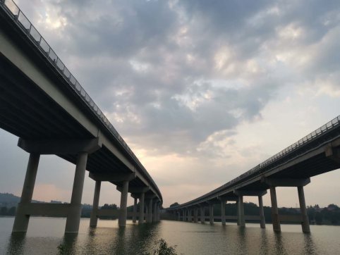 不斷挑戰(zhàn)、突破自我