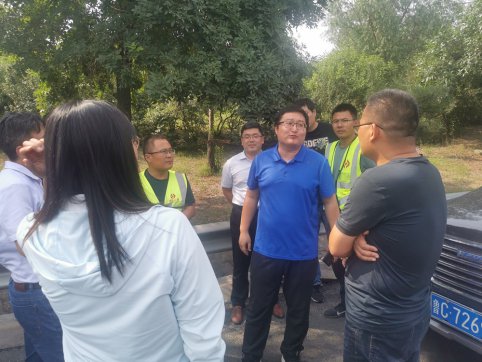 【抓作風(fēng) 創(chuàng)效益】G205山深線(xiàn)南外環(huán)至博山萊城界段中修工程完成階段性交工驗(yàn)收