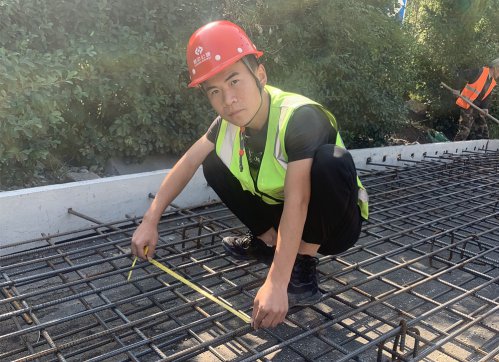 楷模故鄉(xiāng)，精神傳承