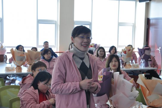 暖暖新春意，幸福三八節(jié)