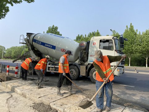 主動出擊，攻堅克難，第二區(qū)域項目部全力推進(jìn)G205山深線施工